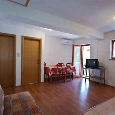 Apartments Katic Vantacici Extérieur photo