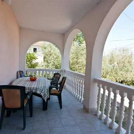 Apartments Katic Vantacici Extérieur photo