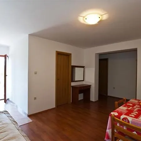 Apartments Katic Vantacici Extérieur photo