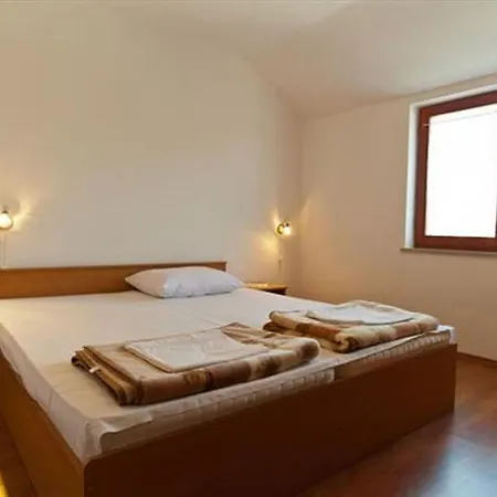 Apartments Katic Vantacici Extérieur photo