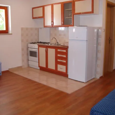 Apartments Katic Vantacici Extérieur photo
