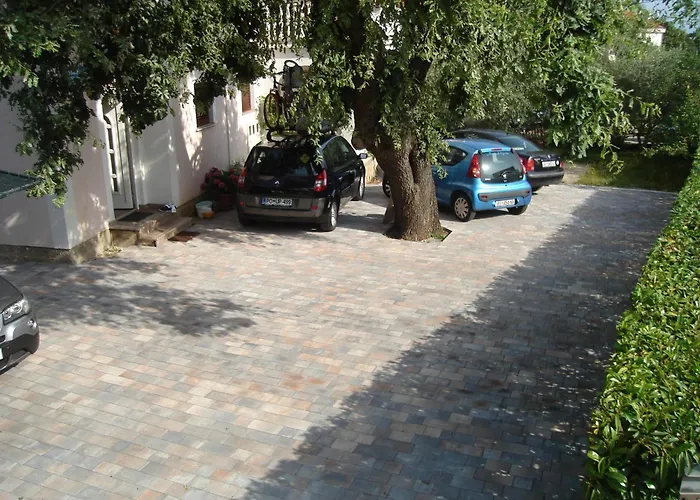 Apartments Katic