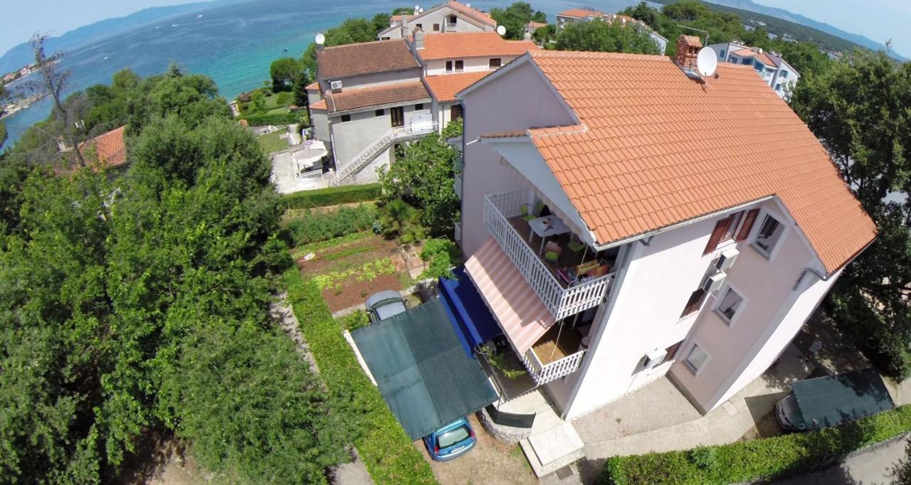 Katic Apartment Vantacici